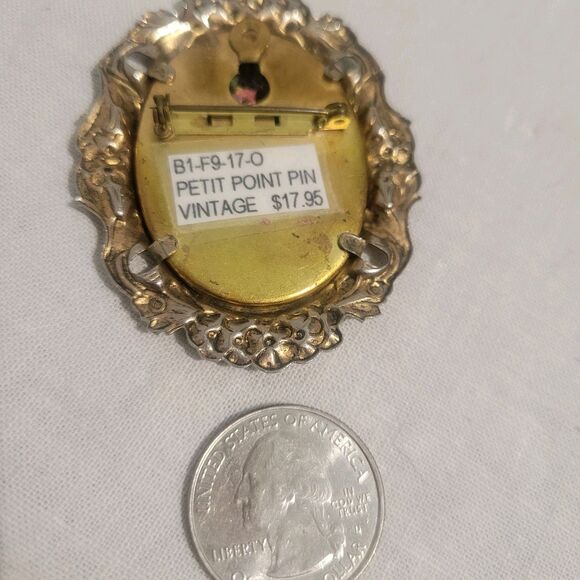 Vintage Petit Point Needlepoint Embroidered Floral Brooch Pin Flowers Black Gold - Picture 4 of 12